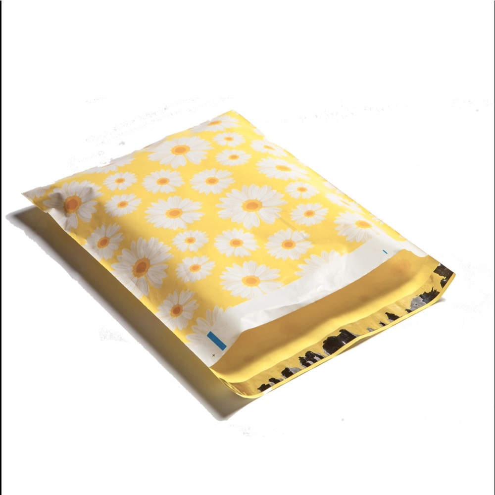 25 10X13 Yellow Daisies Poly Mailers CLEARANCE - Picture 7 of 7